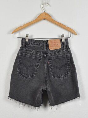 Vintage Levi's Black Jean Denim Cut off Shorts Size 6 (26/27)